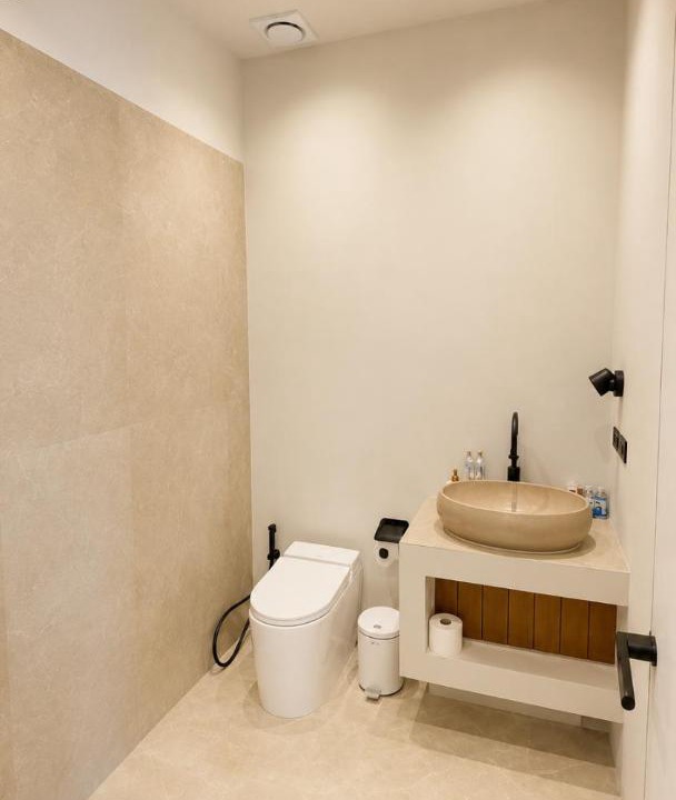 Photo of Bathroom in Wok Tum