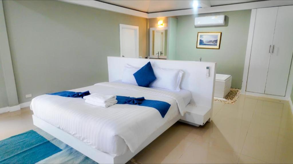 Photo of Bedroom in Talingchan