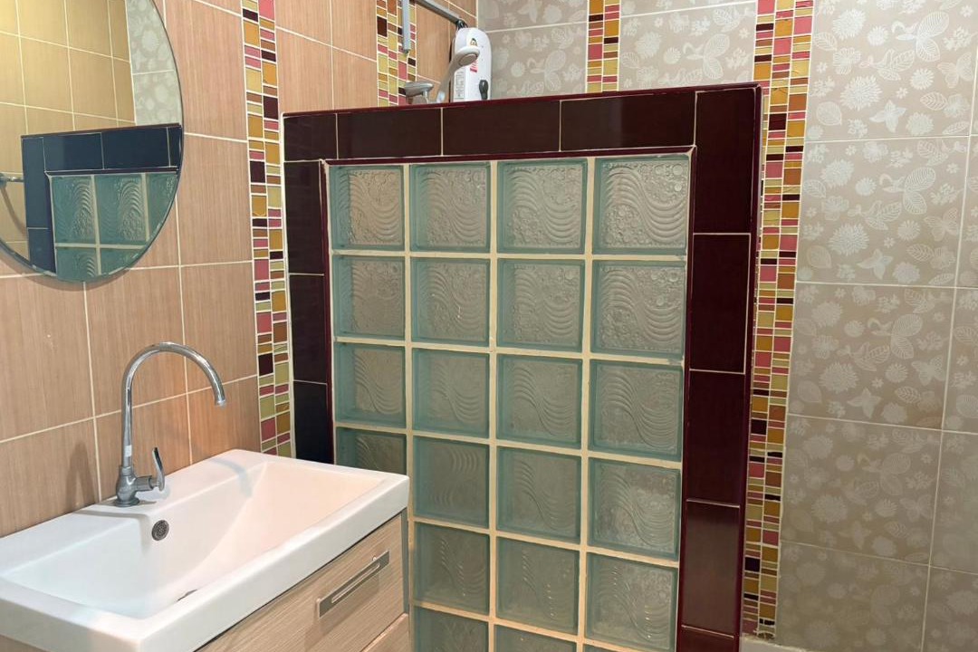 Photo of Bathroom in Khaem Son