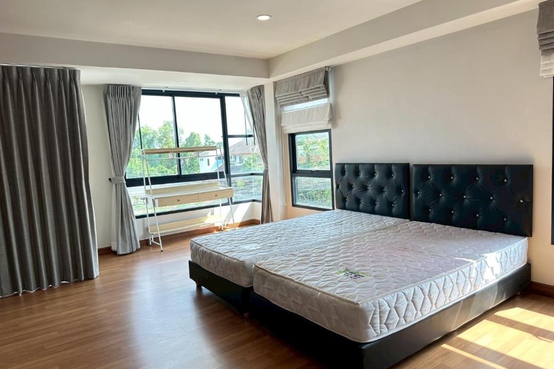 Photo of Bedroom in Lak Hok