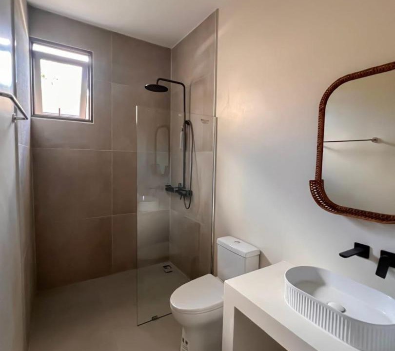 Photo of Bathroom in Maret