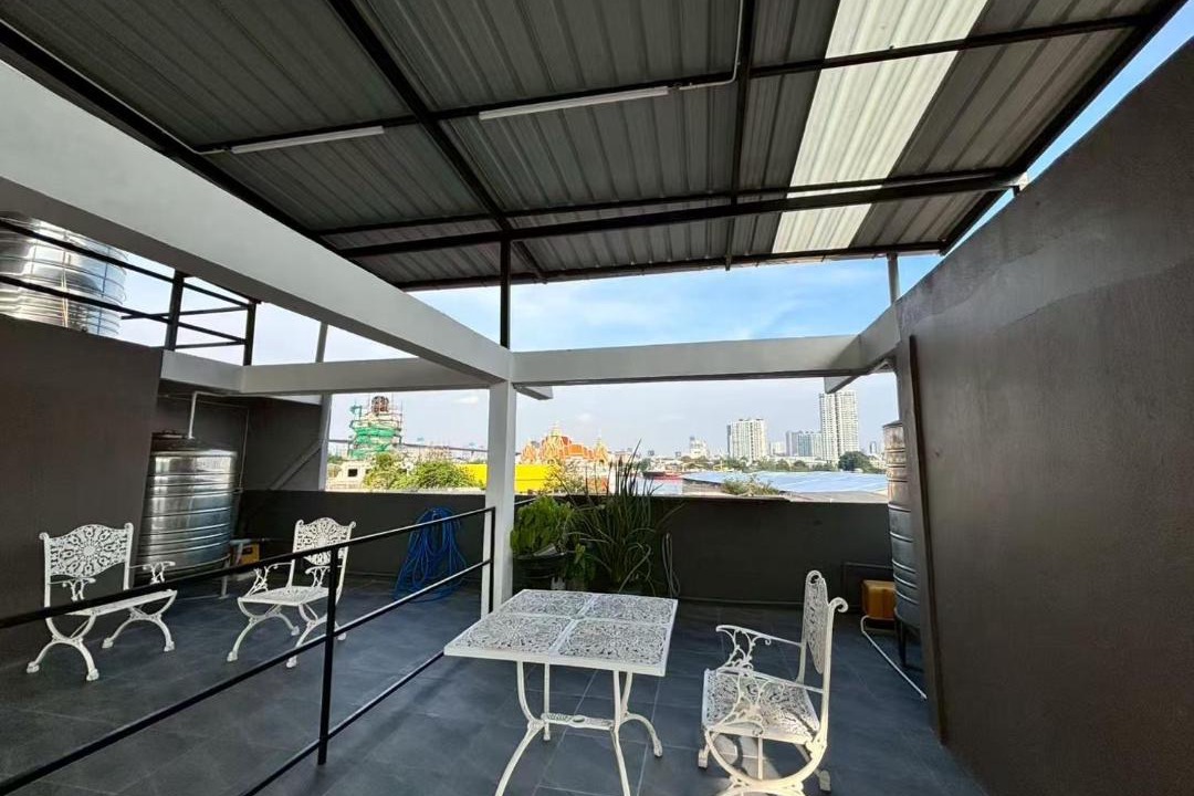 Photo of Patio Balcony in Dao Khanong