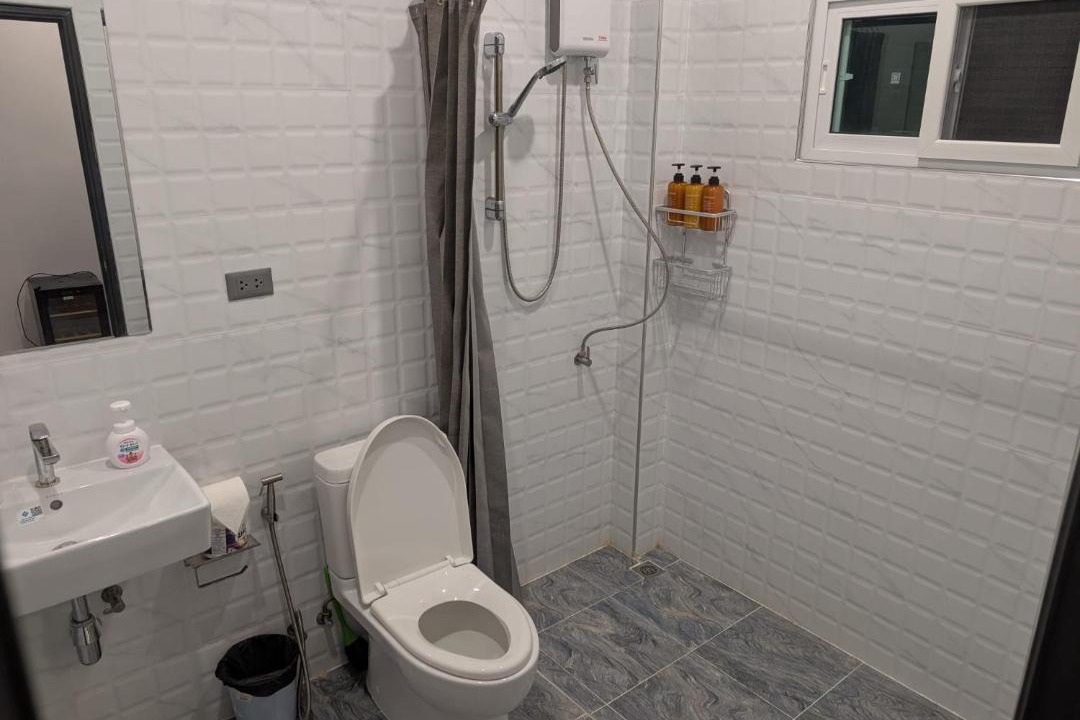 Photo of Bathroom in Maret