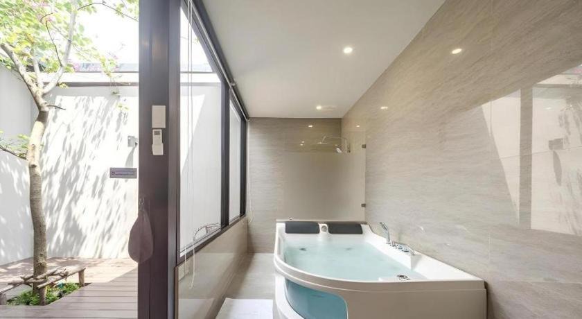 Photo of Bathroom in Chorakhe Bua