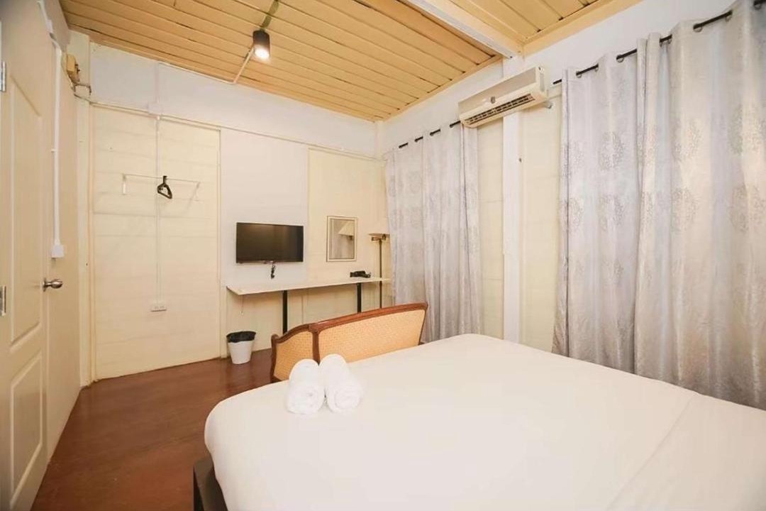 Photo of Bedroom in China Town