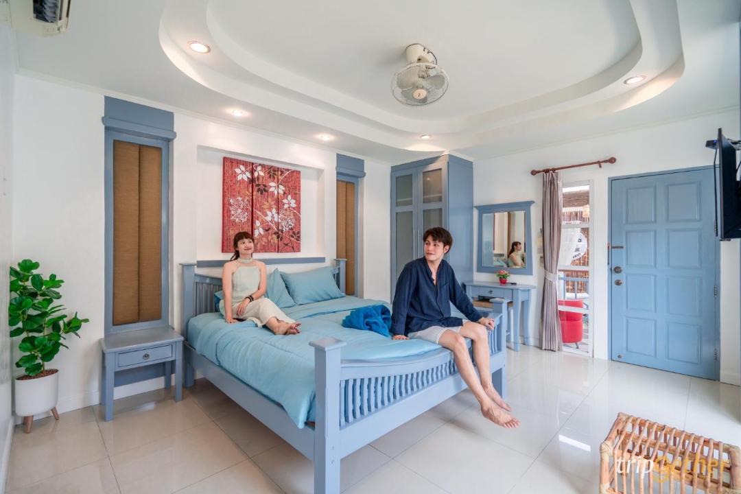 Photo of Others in Koh Lan