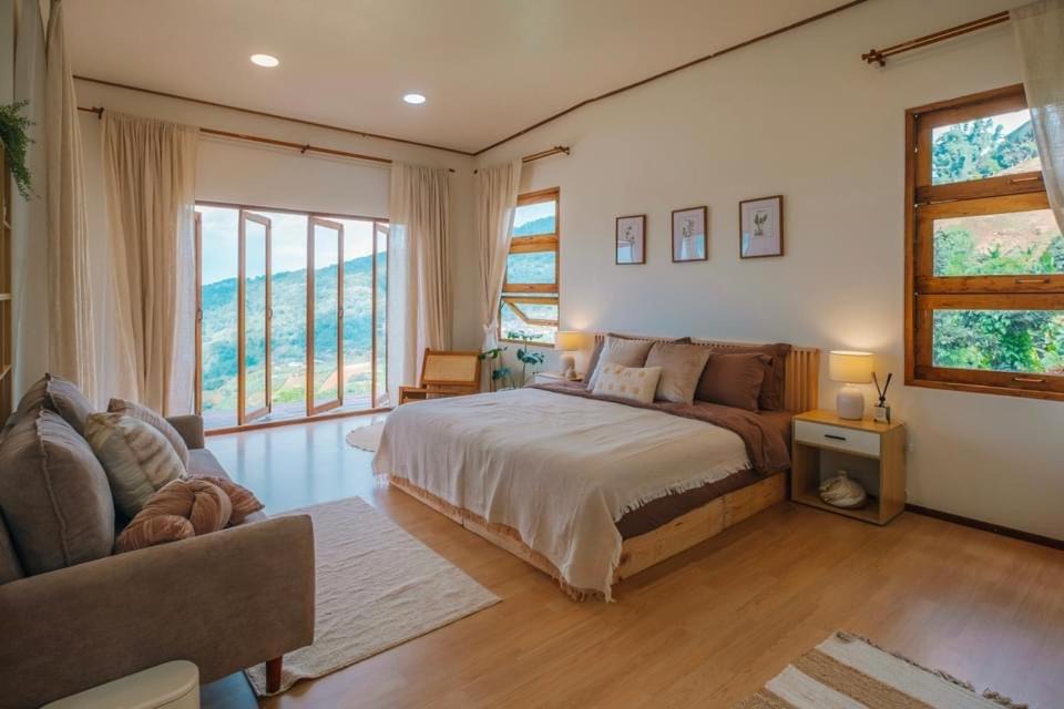 Photo of Others in Pong Yaeng