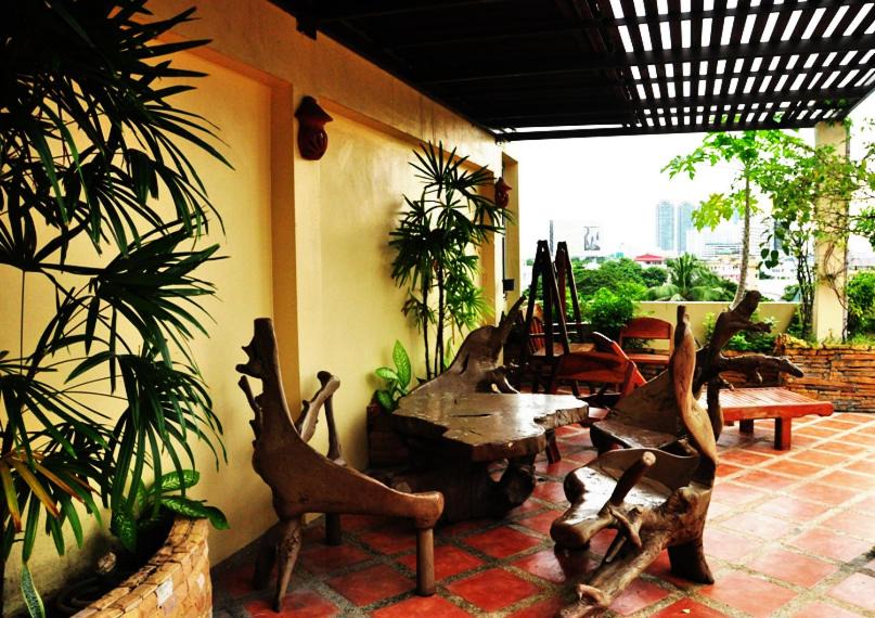 Photo of Patio Balcony in Yan Nawa