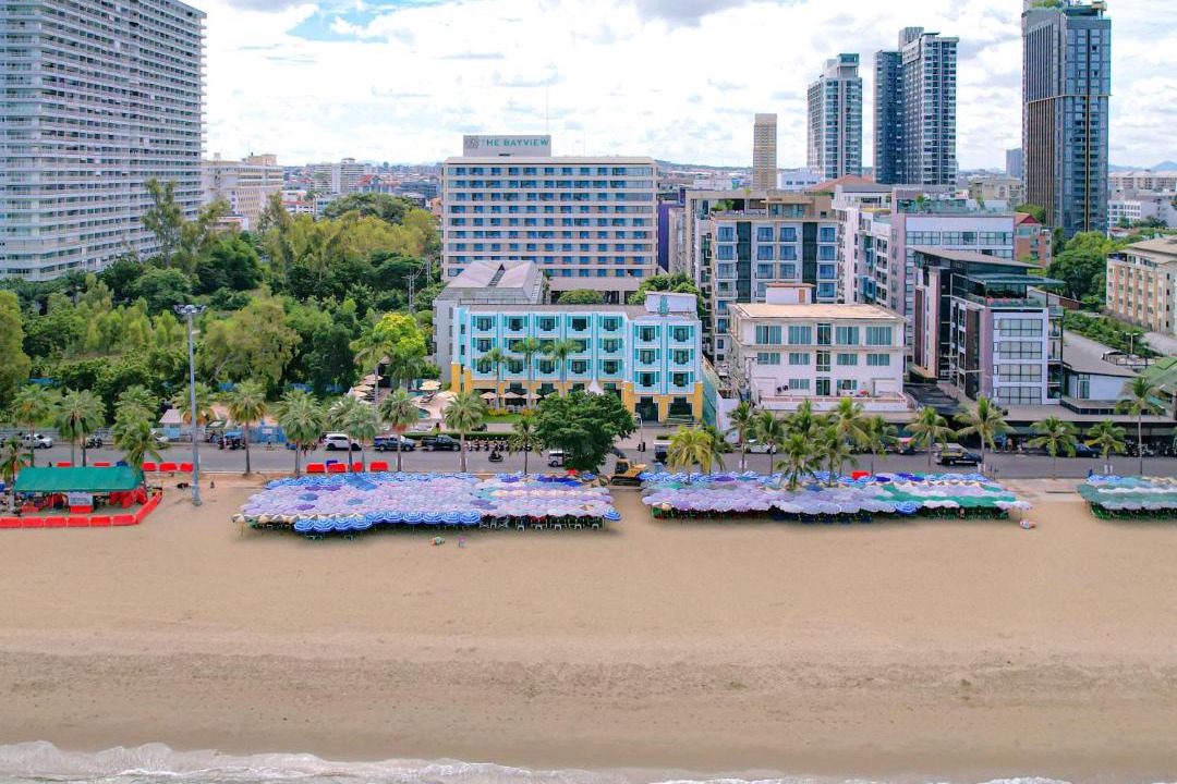 Photo of Others in Pattaya Bay
