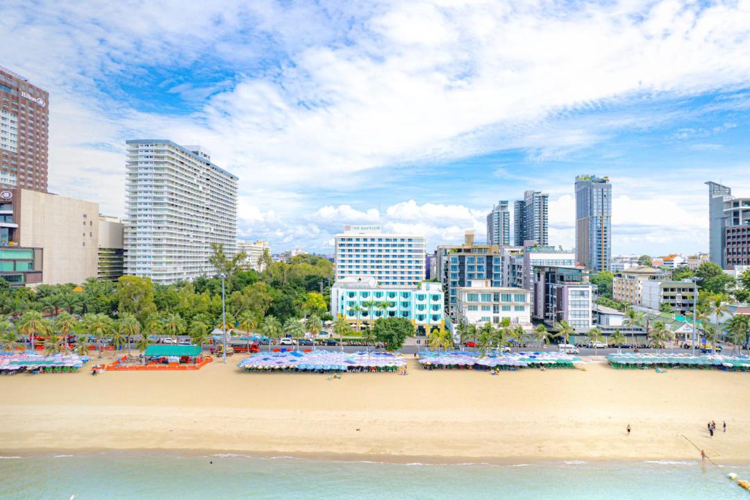 Photo of Others in Pattaya Bay