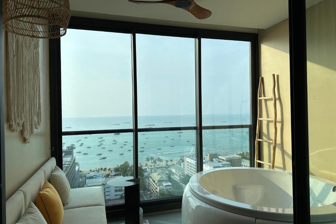 Photo of Others in Pattaya Bay