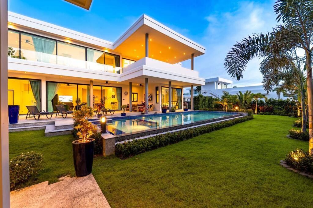 Photo of Buildings in Hua Hin