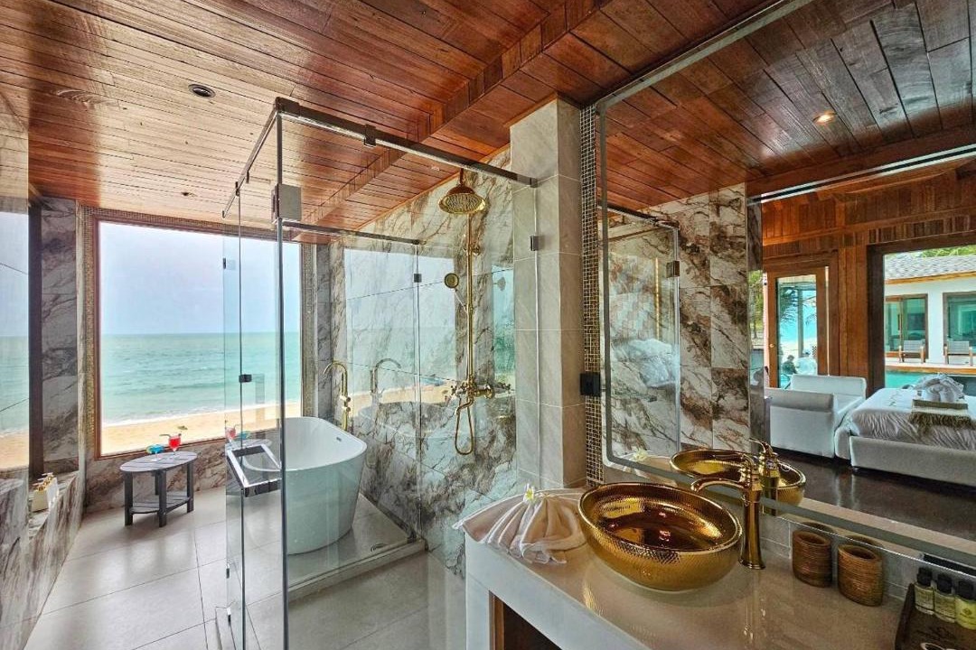 Photo of Bathroom in Khanom