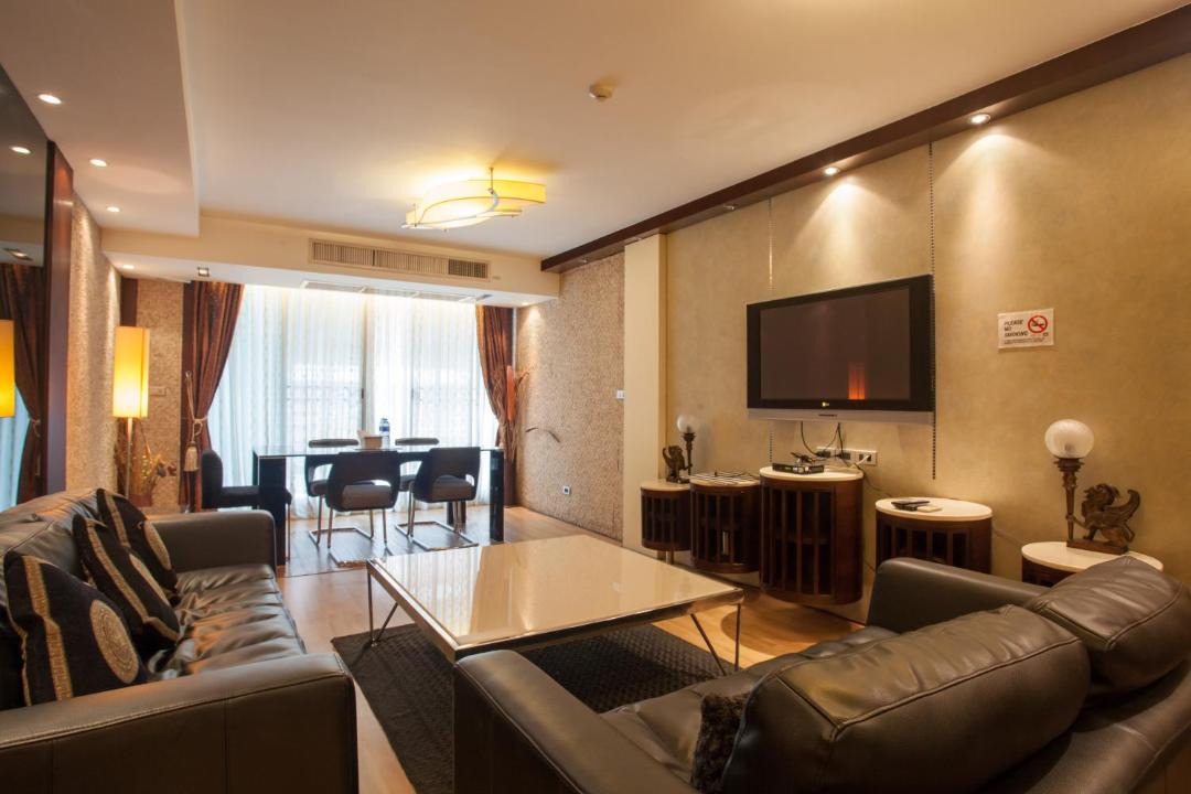 Photo of Livingroom in Khlong Toei Nuea