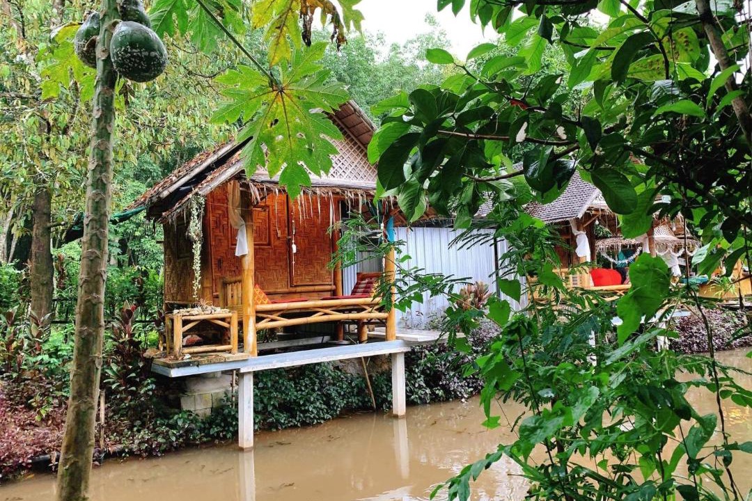 Photo of Others in Phrom Khiri