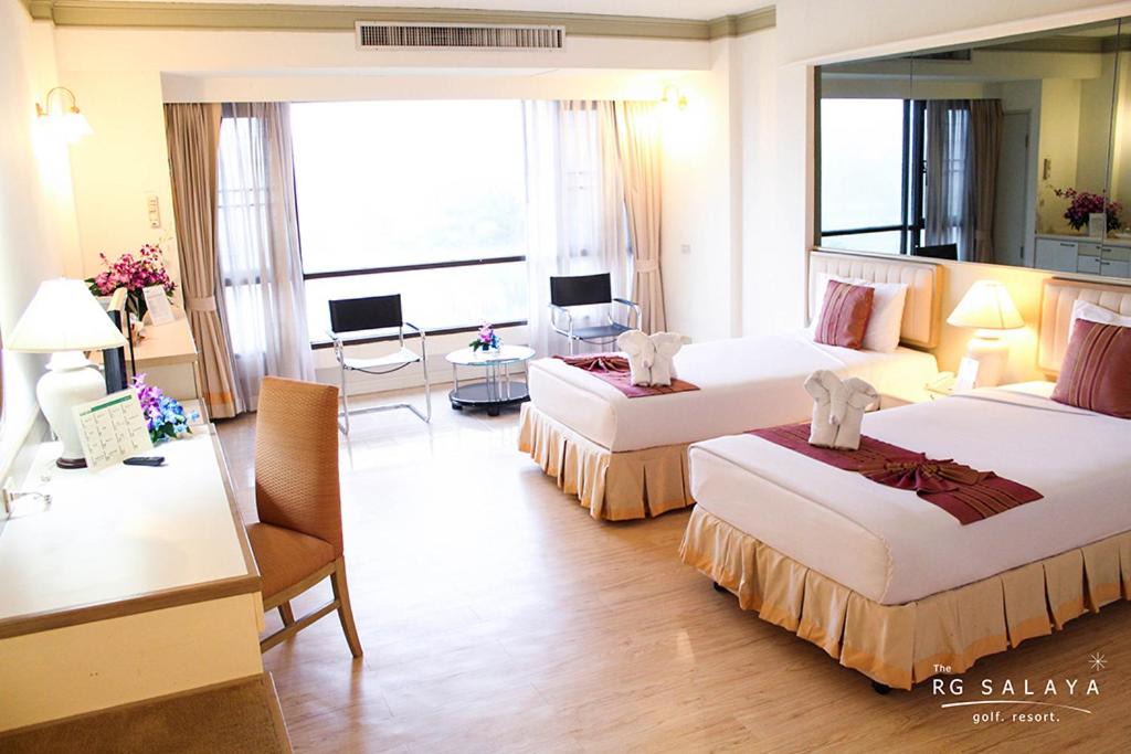 Photo of Bedroom in Salaya