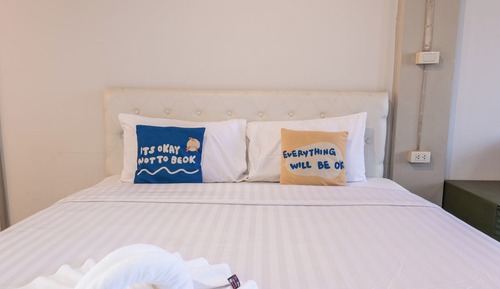 Deluxe Double Room, 1 King Bed, City View