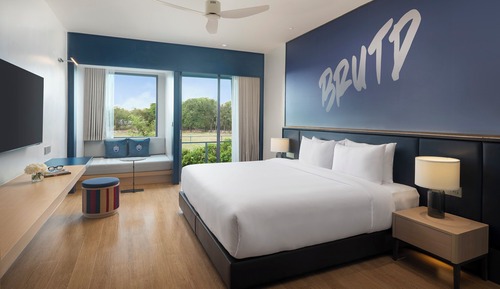 Deluxe Room, 1 King Bed