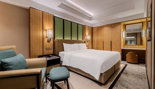 Grand Room, 2 Bedrooms