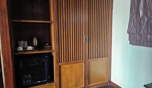 Deluxe Seaview