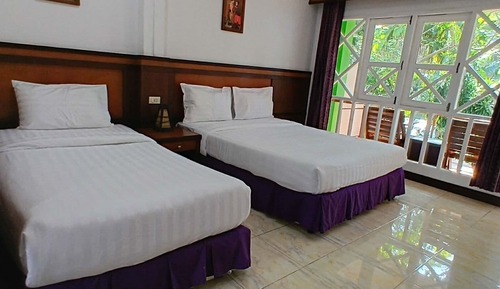 Triple Room Guesthouse