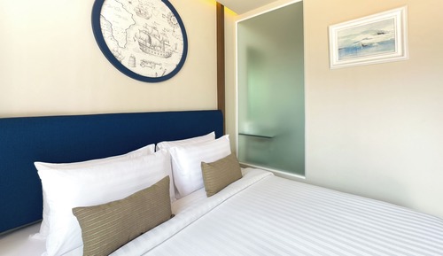Deluxe Double Room, Poolside