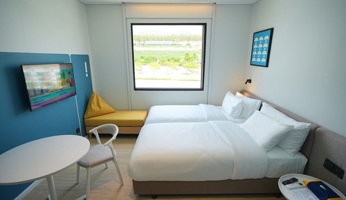 Standard Twin Room