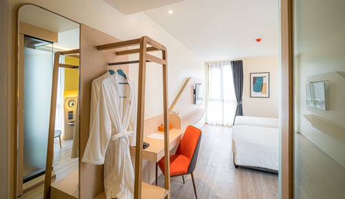 Lumen City View Twin Bed