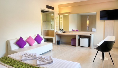 Junior Room