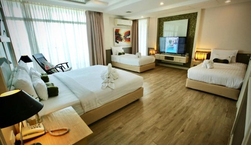 Presidential Suite