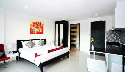 Studio, Kitchenette