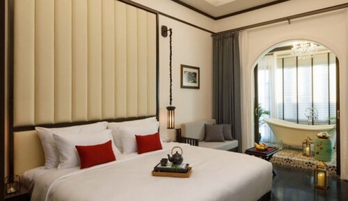 Deluxe Room (Suite)