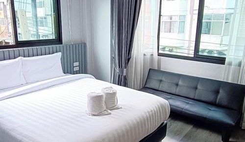 Classic Studio, 1 Bedroom, Non Smoking, Private Bathroom
