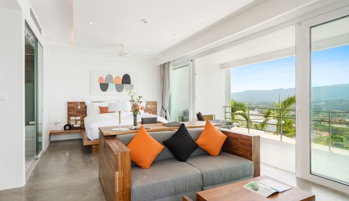Grand Deluxe Sunset Suite