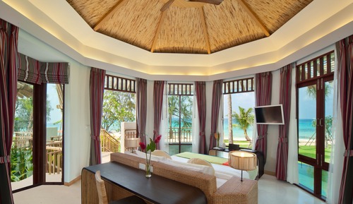 Beachfront pool villa