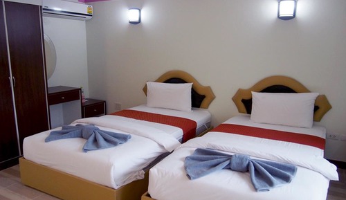 Standard Twin Room