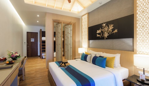 Deluxe Family Room