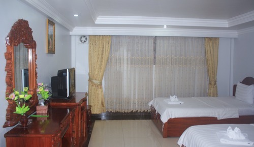Standard Twin Room