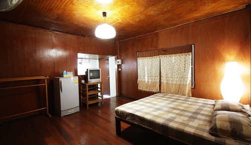 Bungalow with Fan