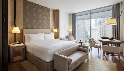 Deluxe Room, 1 King Bed