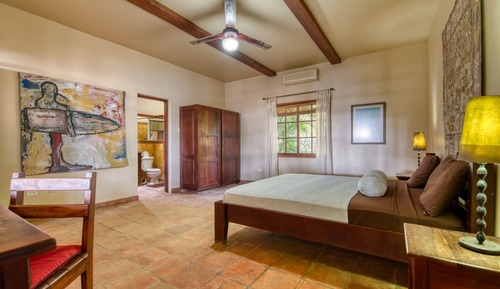 Deluxe Double Room, 1 King Bed, Private Bathroom, Pool View
