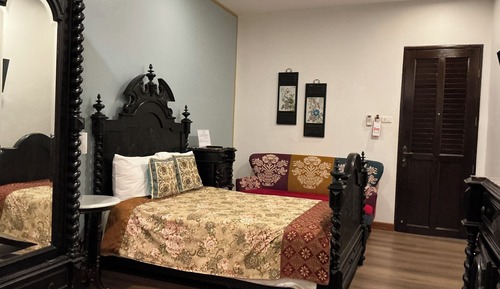 Deluxe Room 1-5 / 11-16