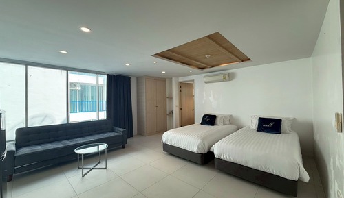 2 Bedroom Suite Jacuzzi