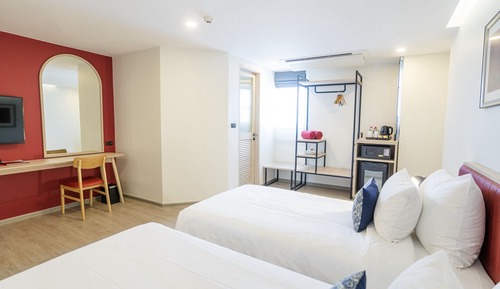 Standard Twin Room