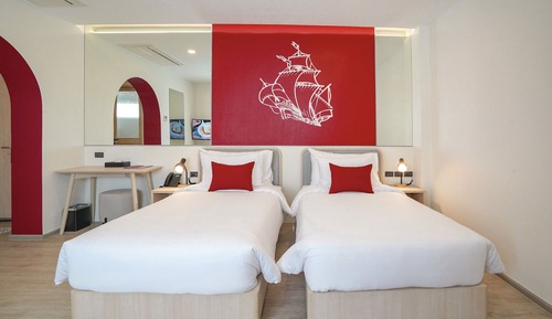 Superior Twin Room