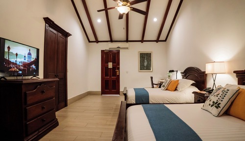 Superior Double Room, 2 Queen Beds