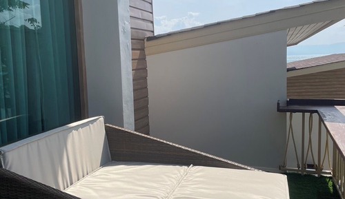 Penthouse (3rd Floor)
