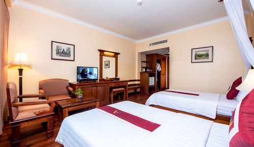 Superior Twin Room, Non Smoking (with 2 Twin Beds)