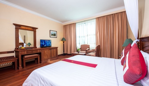 Superior Double Room, Non Smoking (with 1 King Bed)
