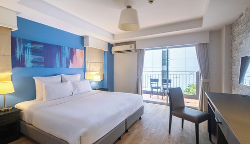 Deluxe Twin Room